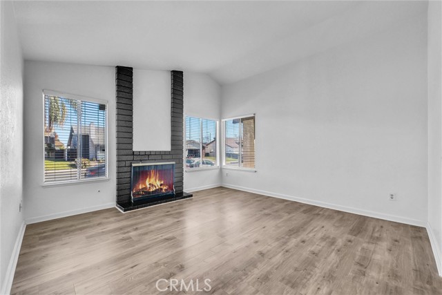 Detail Gallery Image 7 of 29 For 13388 Wisteria Pl, Chino,  CA 91710 - 4 Beds | 2 Baths