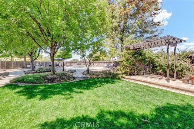 1774 Homestead Way, Lemoore CA: https://media.crmls.org/medias/92d7dcc7-bd08-4bca-a1fc-e6099d05275a.jpg
