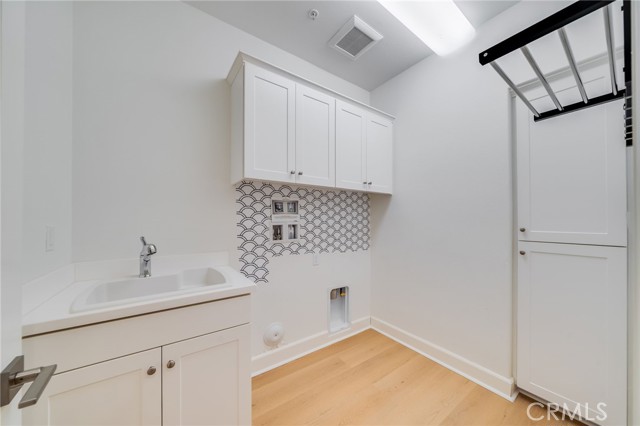 Detail Gallery Image 11 of 35 For 64 Meander, Irvine,  CA 92620 - 3 Beds | 2/1 Baths