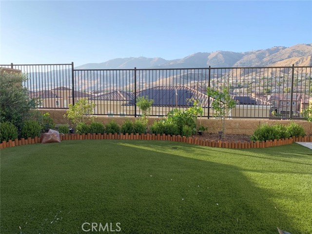 Detail Gallery Image 7 of 23 For 20409 W Esmerelda Ln, Porter Ranch,  CA 91326 - 4 Beds | 4/1 Baths