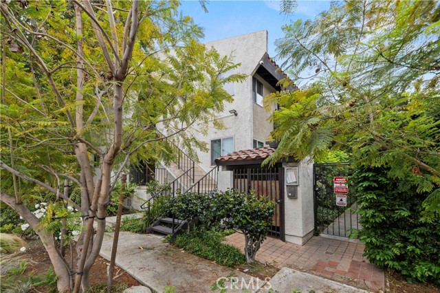 Detail Gallery Image 17 of 27 For 7439 Woodman Ave. #35,  Van Nuys,  CA 91405 - 2 Beds | 1 Baths