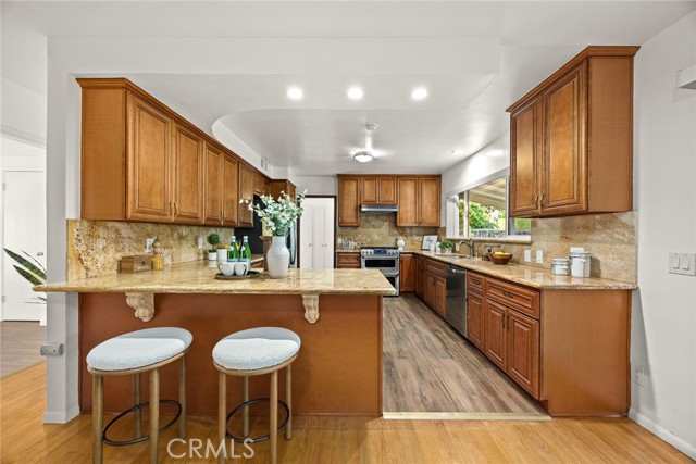 Detail Gallery Image 11 of 27 For 2520 Louise Ave, Arcadia,  CA 91006 - 4 Beds | 3 Baths