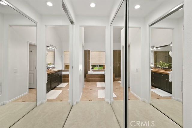 92dacfd7 C3c7 4fd3 B6b6 28144581e788