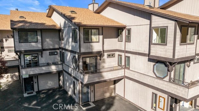 Detail Gallery Image 2 of 50 For 40670 Big Bear #203,  Big Bear Lake,  CA 92315 - 3 Beds | 3 Baths