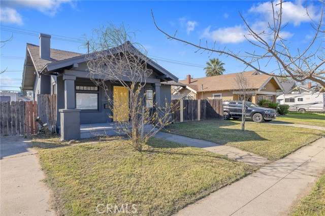 Detail Gallery Image 3 of 38 For 1247 N Ferger Ave, Fresno,  CA 93728 - 2 Beds | 1 Baths