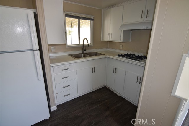 Detail Gallery Image 6 of 23 For 109 First Ave #3,  Pacifica,  CA 94044 - 1 Beds | 1 Baths