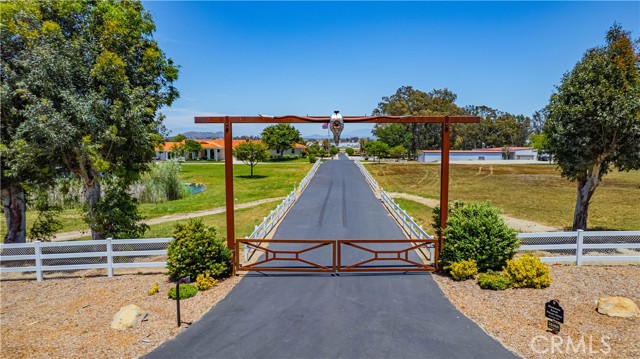 26465 Douglas Avenue, Murrieta CA: https://media.crmls.org/medias/92ddc4bf-0d2c-45f2-b699-bd358a0d4079.jpg