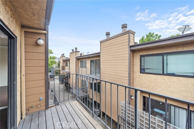 Detail Gallery Image 14 of 15 For 104 N Wilson Ave #6,  Pasadena,  CA 91106 - 2 Beds | 2 Baths