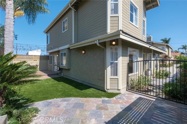 2017 Curtis Avenue, Redondo Beach CA: https://media.crmls.org/medias/92de8af2-2ab1-46a5-b392-37590bc22115.jpg