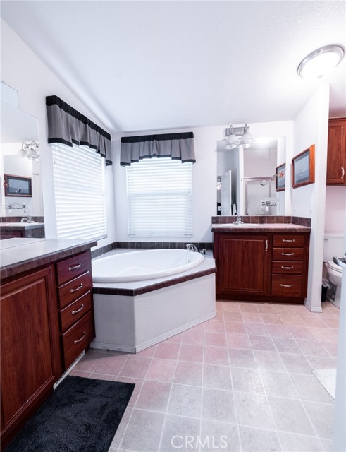 Detail Gallery Image 12 of 19 For 4800 Daleview Ave #121,  El Monte,  CA 91731 - 3 Beds | 2 Baths