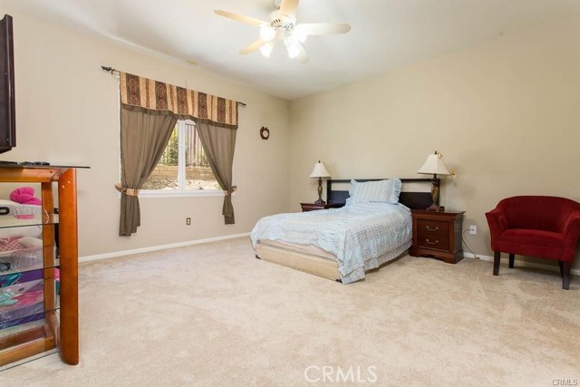 19709 Winged Foot Way, Porter Ranch CA: https://media.crmls.org/medias/92debb99-d912-4eaf-99c3-6026b323d890.jpg