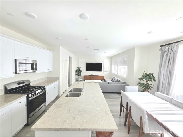 Detail Gallery Image 3 of 13 For 1612 Ruedy Pl, Upland,  CA 91784 - 3 Beds | 2/1 Baths