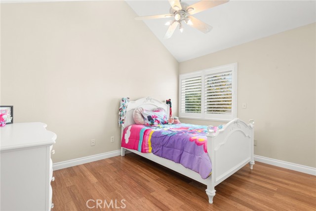 320 Forelock Court, Simi Valley CA: https://media.crmls.org/medias/92def4fe-1341-4948-81f4-0292e60f7c2c.jpg