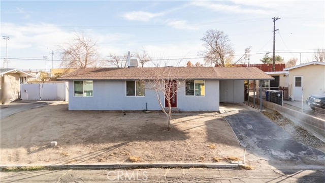 Detail Gallery Image 1 of 42 For 16545 Yucca Ave, Victorville,  CA 92395 - 3 Beds | 1/1 Baths