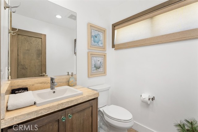 200 E Balboa Boulevard, Newport Beach CA: https://media.crmls.org/medias/92e0d145-c94d-46cb-bfe3-6991cdbddc7f.jpg