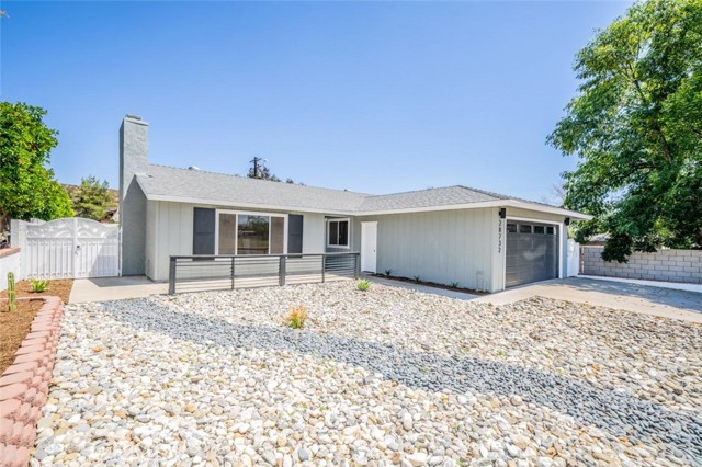 Detail Gallery Image 2 of 21 For 28732 Paseo Diablo, Menifee,  CA 92587 - 3 Beds | 2 Baths