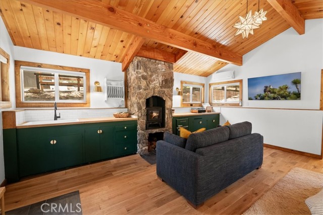 Detail Gallery Image 27 of 33 For 33340 Wild Cherry Dr, Green Valley Lake,  CA 92341 - 4 Beds | 3 Baths