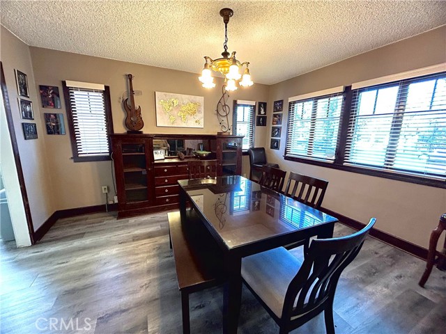 Detail Gallery Image 12 of 46 For 3150 Lime St, Riverside,  CA 92501 - 3 Beds | 2 Baths