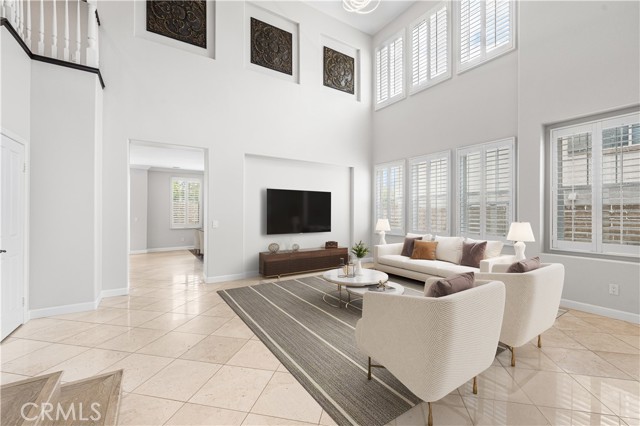 Detail Gallery Image 2 of 54 For 14030 Eaton Hollow Ave, Moorpark,  CA 93021 - 5 Beds | 4 Baths