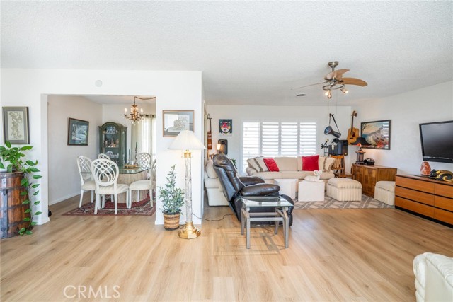 Detail Gallery Image 17 of 42 For 40480 Melrose Ave, Hemet,  CA 92545 - 3 Beds | 2/1 Baths
