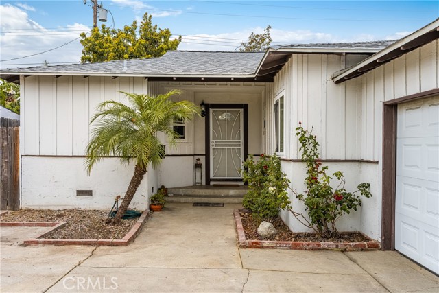 11137 Stamy Road, Whittier CA: https://media.crmls.org/medias/92e1d6f3-a5ec-4576-a539-198d6f5c4e50.jpg