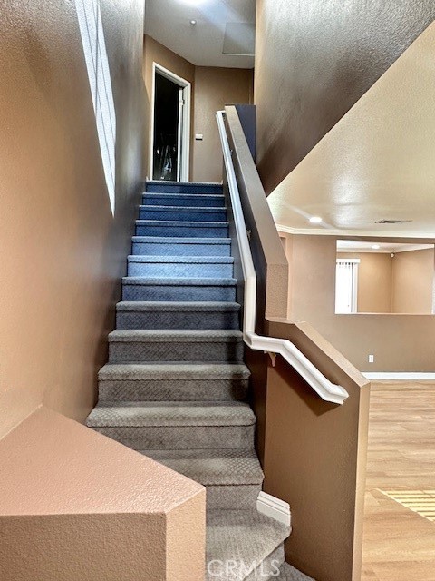 6379 Pintail Way, Fontana CA: https://media.crmls.org/medias/92e26640-885d-47b4-849e-0293789022de.jpg