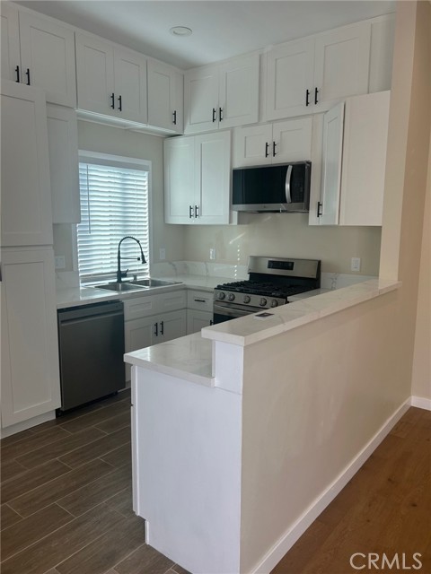 Detail Gallery Image 6 of 30 For 4739 W 191st St, Torrance,  CA 90503 - 3 Beds | 2 Baths