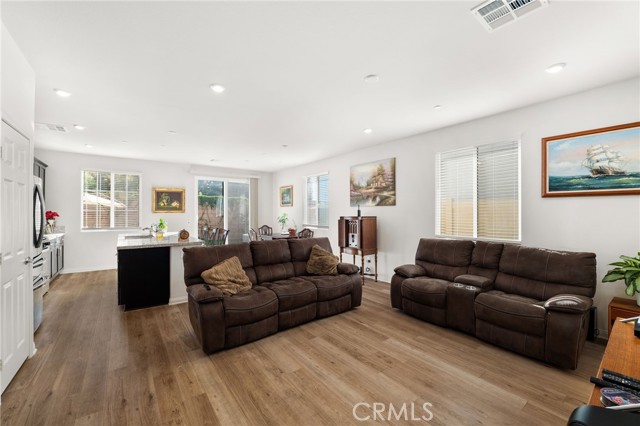 Detail Gallery Image 9 of 41 For 1753 Plume Ln, San Jacinto,  CA 92583 - 3 Beds | 2 Baths