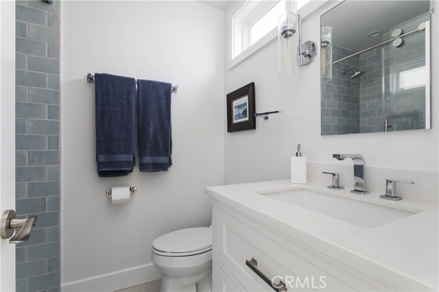 Detail Gallery Image 7 of 23 For 1520 Abalone, Newport Beach,  CA 92662 - 4 Beds | 3/2 Baths