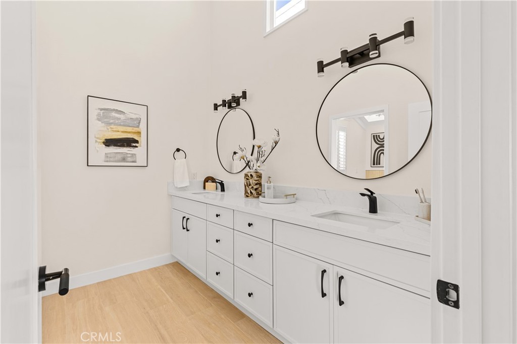 MLS #OC25263563 image #15