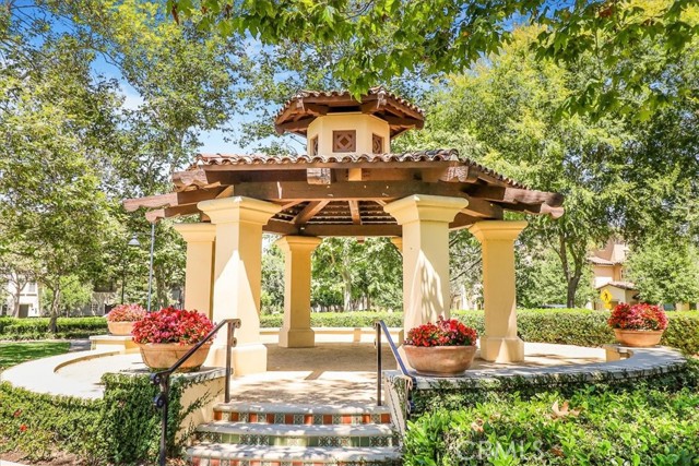 32 Perennial, Irvine CA: https://media.crmls.org/medias/92e403fc-f376-4d72-8b28-54c78c3e984d.jpg
