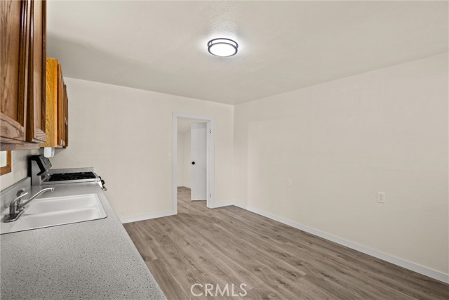 454 F St, Biggs CA: https://media.crmls.org/medias/92e42969-0009-400c-8c03-0d332180d46d.jpg
