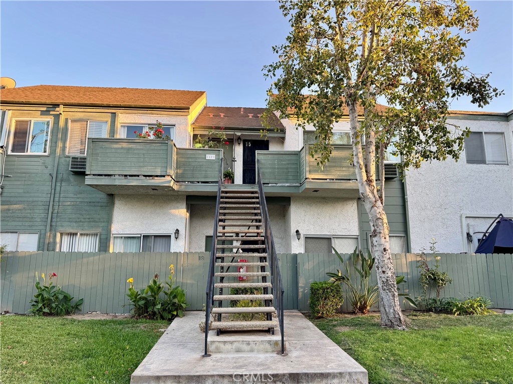 619 N Bristol Street #17