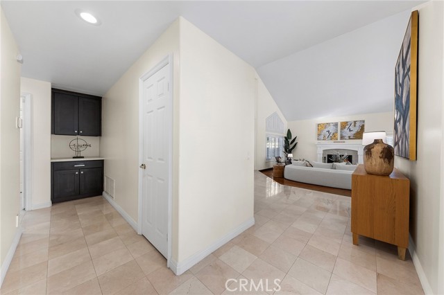 2712 N Roxbury Street, Orange CA: https://media.crmls.org/medias/92e46165-8dc5-47c5-b953-89461fff20d5.jpg