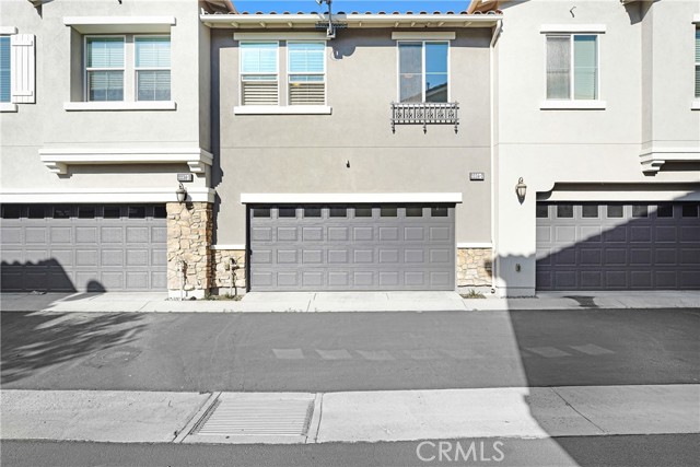 Detail Gallery Image 22 of 23 For 2234 Winifred #2,  Simi Valley,  CA 93063 - 3 Beds | 2/1 Baths