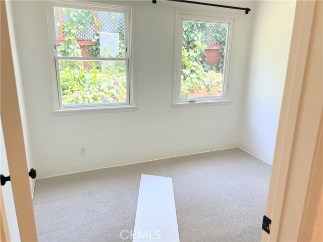 418 N Lucia Avenue, Redondo Beach CA: https://media.crmls.org/medias/92e6607f-12fe-4626-8cdb-2baff0a20ae8.jpg
