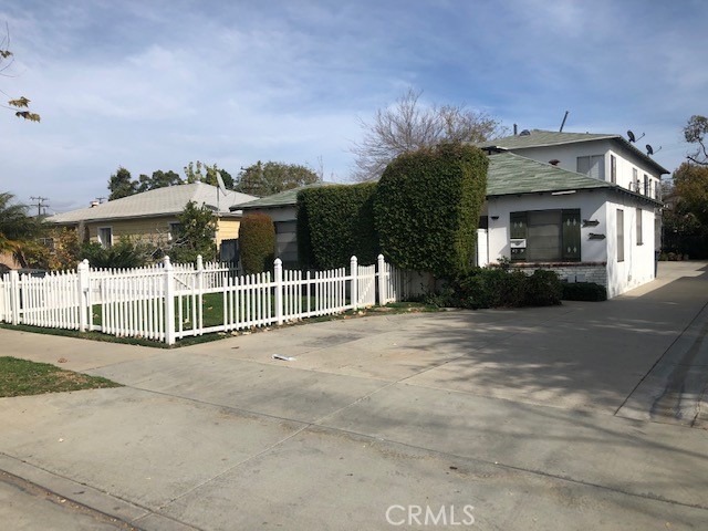 845 N Glassell St, Orange, CA 92867