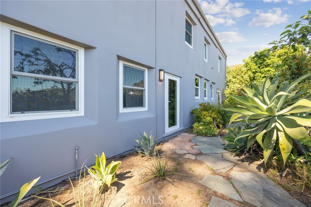 Detail Gallery Image 29 of 31 For 1620 Ina Dr, Glendale,  CA 91206 - 3 Beds | 1/1 Baths