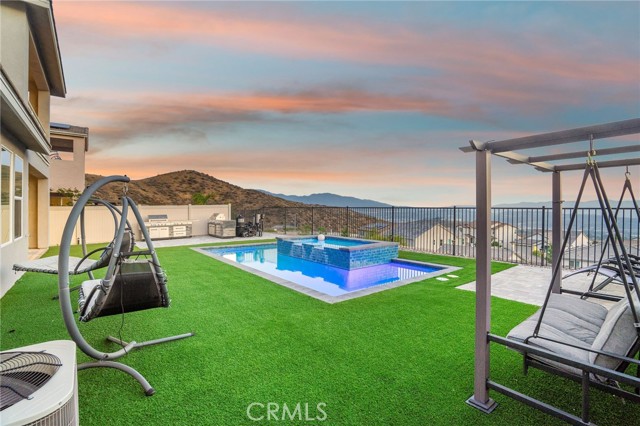 Detail Gallery Image 34 of 46 For 28511 Sparrow Way, Saugus,  CA 91350 - 5 Beds | 5 Baths