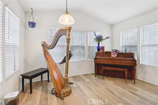 Detail Gallery Image 32 of 42 For 1043 Kite, Vista,  CA 92081 - 3 Beds | 2 Baths