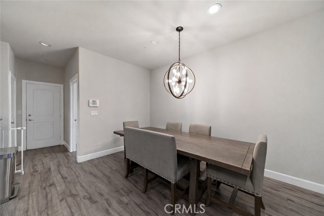 Detail Gallery Image 8 of 25 For 9834 Jersey #10,  Santa Fe Springs,  CA 90670 - 3 Beds | 3 Baths