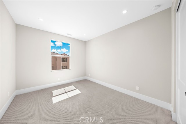130 Mossvine, Irvine CA: https://media.crmls.org/medias/92e98f76-1b3e-430b-a4a0-29aae18f49ff.jpg