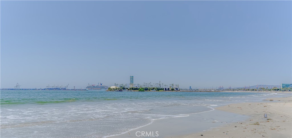 https://media.crmls.org/medias/92e9af28-8839-4208-ba20-68393ebd1377.jpg?preset=X-Large