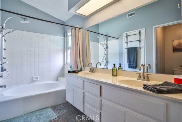 Detail Gallery Image 17 of 30 For 969 Hedges Dr, Corona,  CA 92878 - 4 Beds | 2/1 Baths