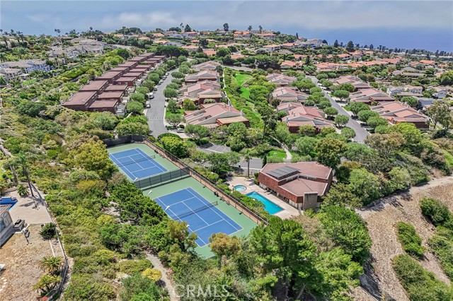 54 Cresta Verde Drive, Rolling Hills Estates CA: https://media.crmls.org/medias/92ea9690-a6a2-4dc5-b5d3-4b9e40d29d3f.jpg