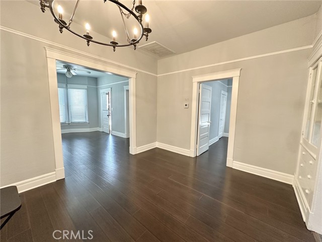 250 SONORA Street, Redlands CA: https://media.crmls.org/medias/92eaaa0a-df79-41fd-9957-e216c36ac6eb.jpg