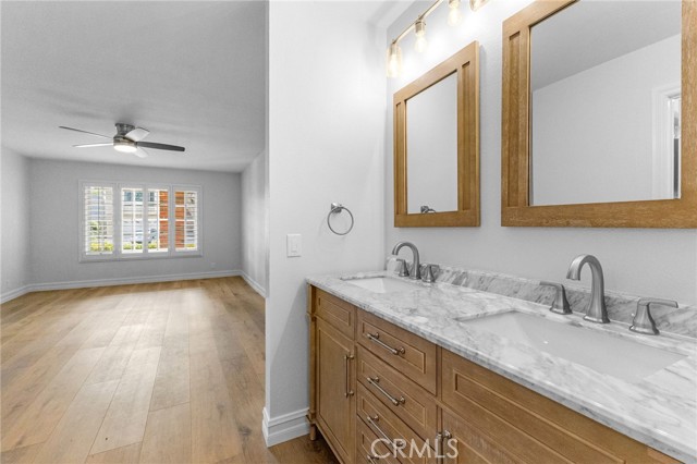 10281 Kings Street, Los Alamitos CA: https://media.crmls.org/medias/92eac23c-13c3-4ab9-abba-acfba4b6ab89.jpg