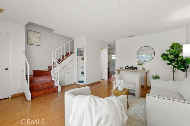 8515 Edgebrook Drive, Garden Grove CA: https://media.crmls.org/medias/92eb23bb-a281-4923-9774-3816f891fbee.jpg