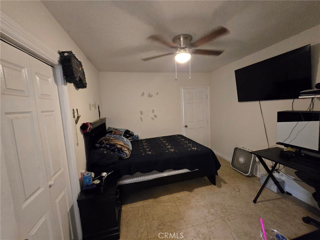 https://media.crmls.org/medias/92eb8a34-01e7-46e5-8dfb-46f2a0e94bba.jpg?preset=X-Large
