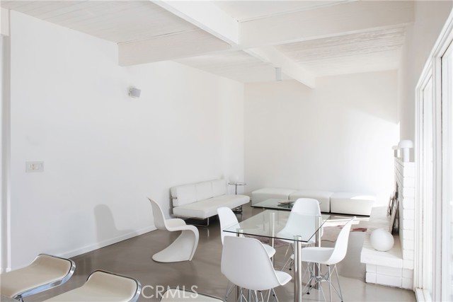 971 E Alexander Way, Palm Springs, CA 92262